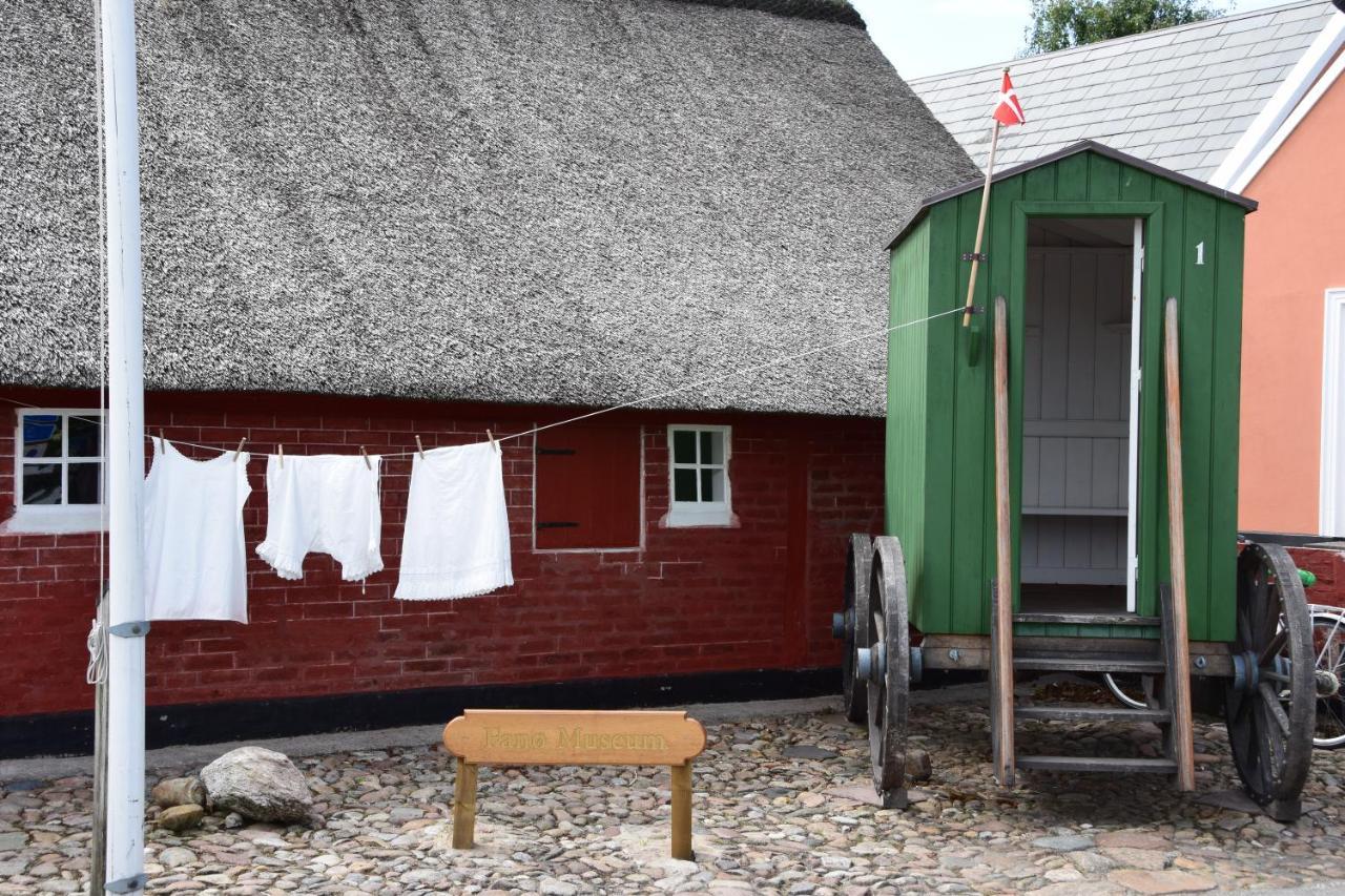Det Bla Gaestehus Fano Bagian luar foto