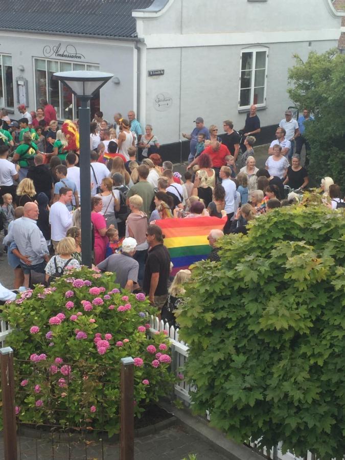 Det Bla Gaestehus Fano Bagian luar foto