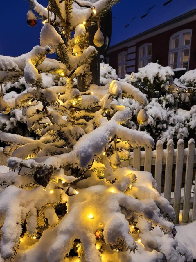 Det Bla Gaestehus Fano Bagian luar foto